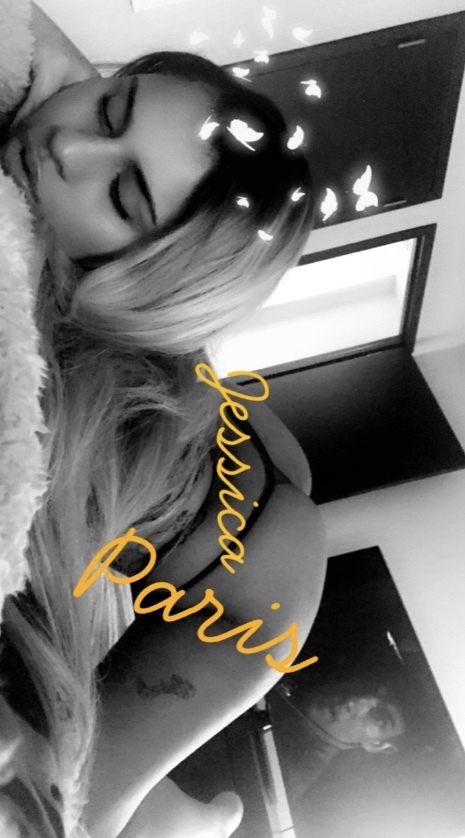 JessicaParizs cover image