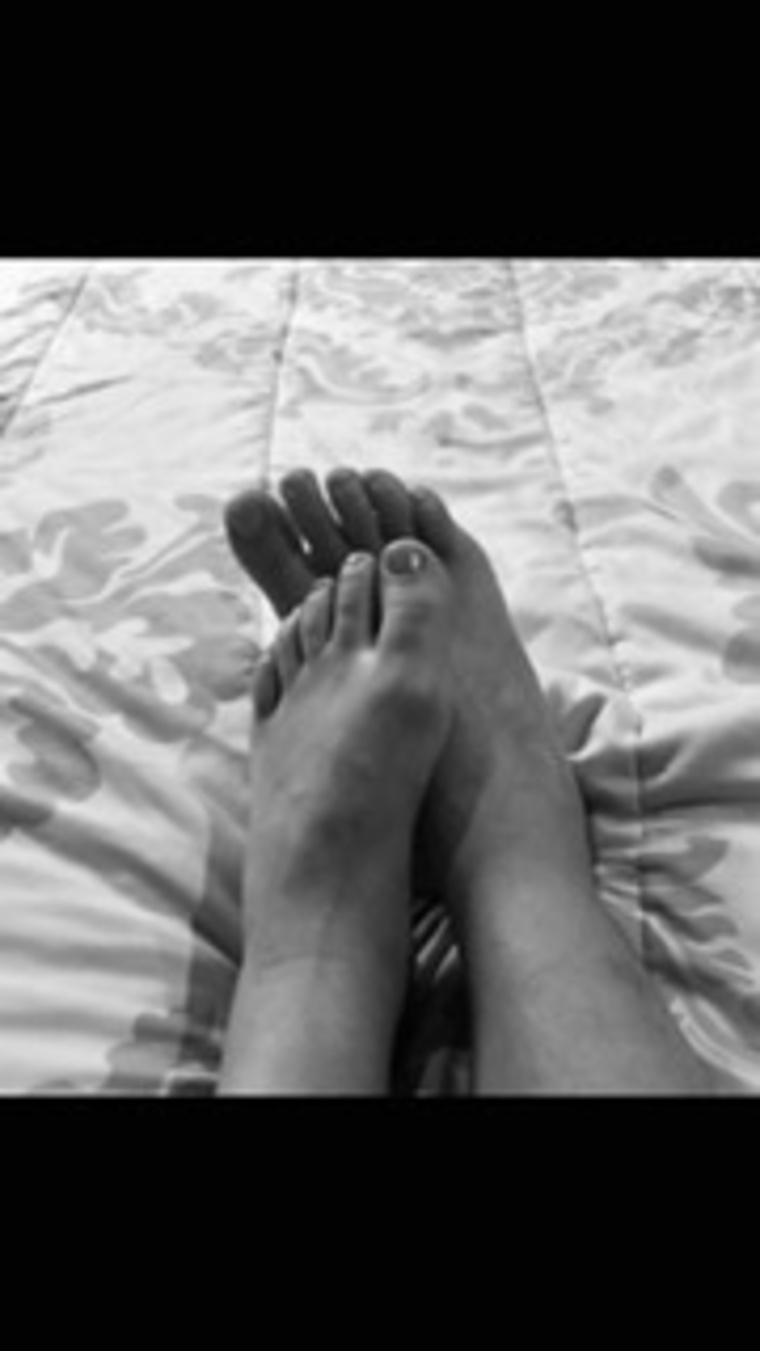 S.feet.3 by Jessica Slay cover image