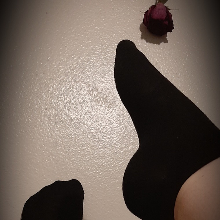 Jewels Feetlove cover image