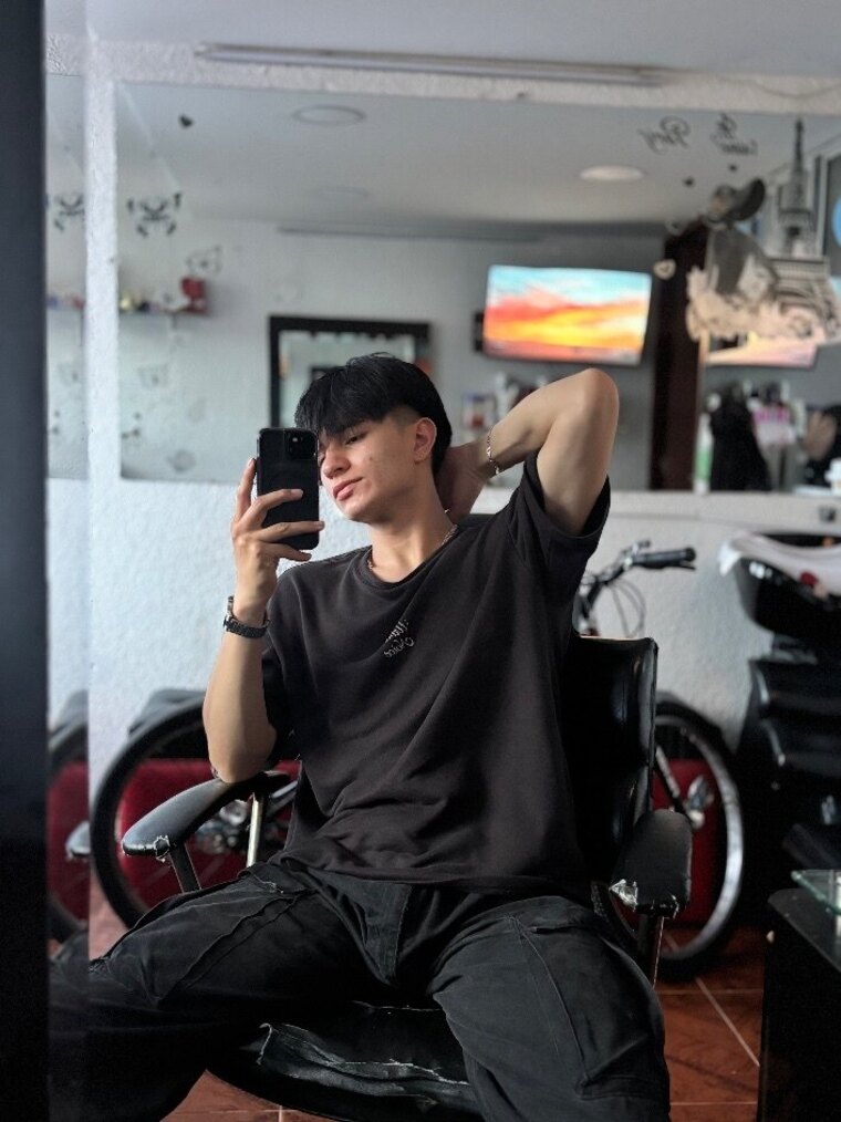 Jhoban Díaz ❤️‍🔥 cover image