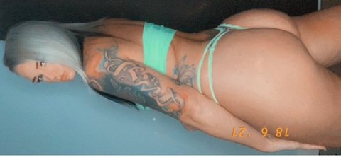January Lynn 🍑💦 cover image