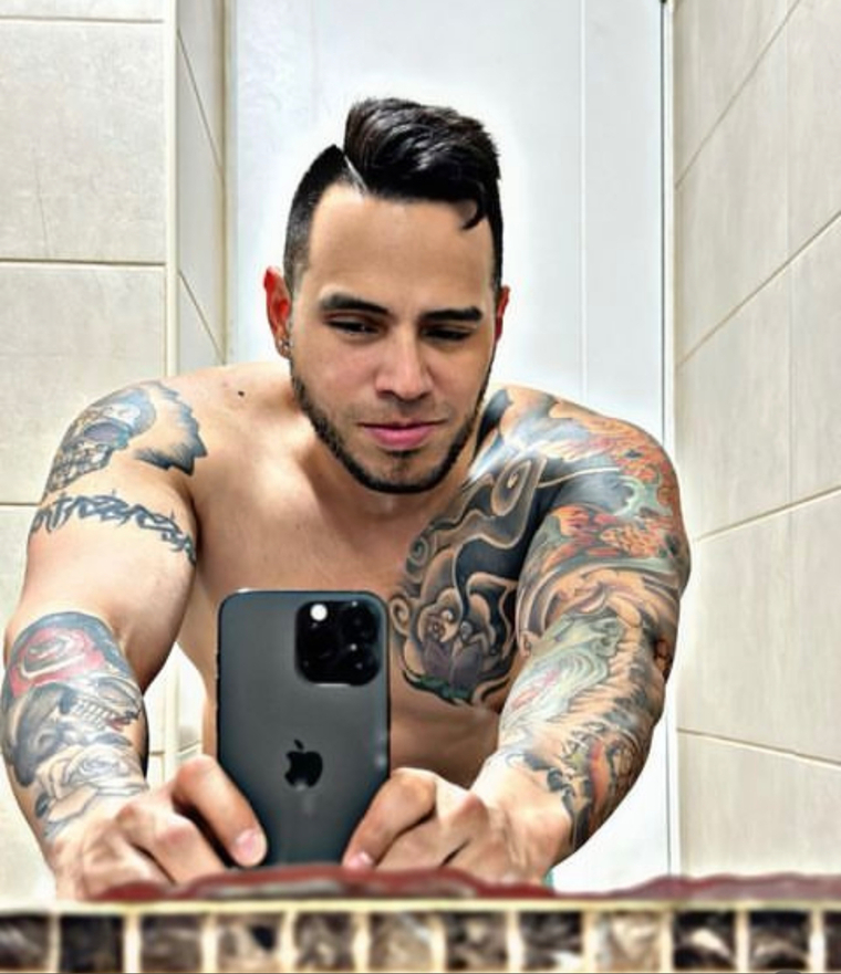 Músculos  caliente 🔥 cover image
