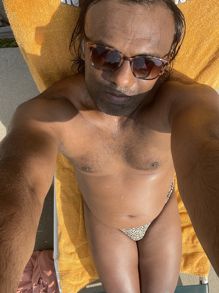 Josh with a dad bod (but not a dad) cover image