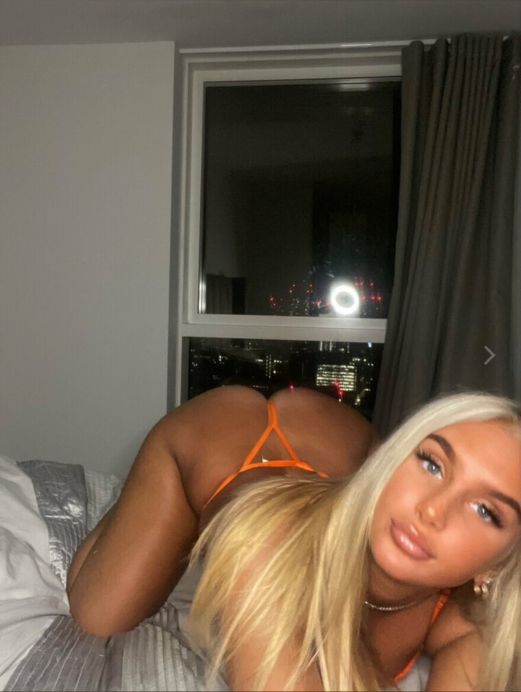 Josie Lee 💘 cover image