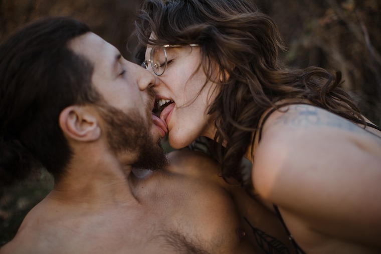 Mia Rivers & Leo Love banner image