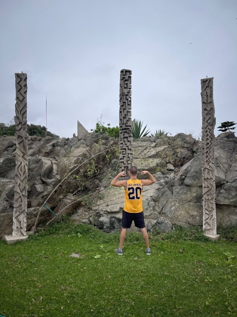 Papi Juancho 🍆 cover image