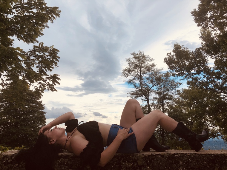 Julia jahner cover image