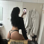 Julia 🧸 avatar