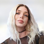 Julia Jade avatar