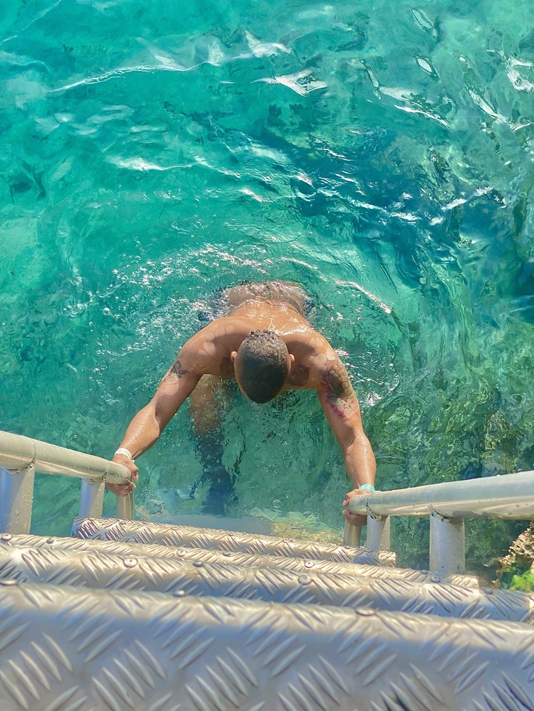 JULIÁN  COLOMBIA BOY 🇨🇴 cover image