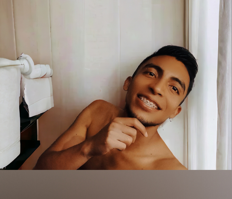 JULIAN HERNANDEZ banner image