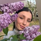 Julia 🎀 avatar