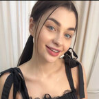 Jullee19 y.o. - youngy student girl avatar