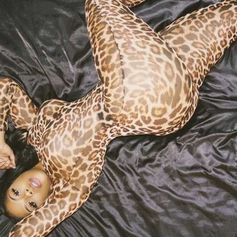 Juicyyyy 🍑🍑🍑🍑🍑 cover image