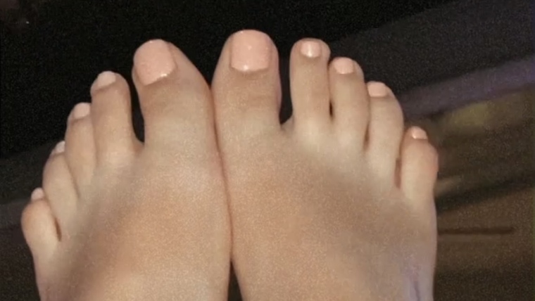 feet 4 u banner image