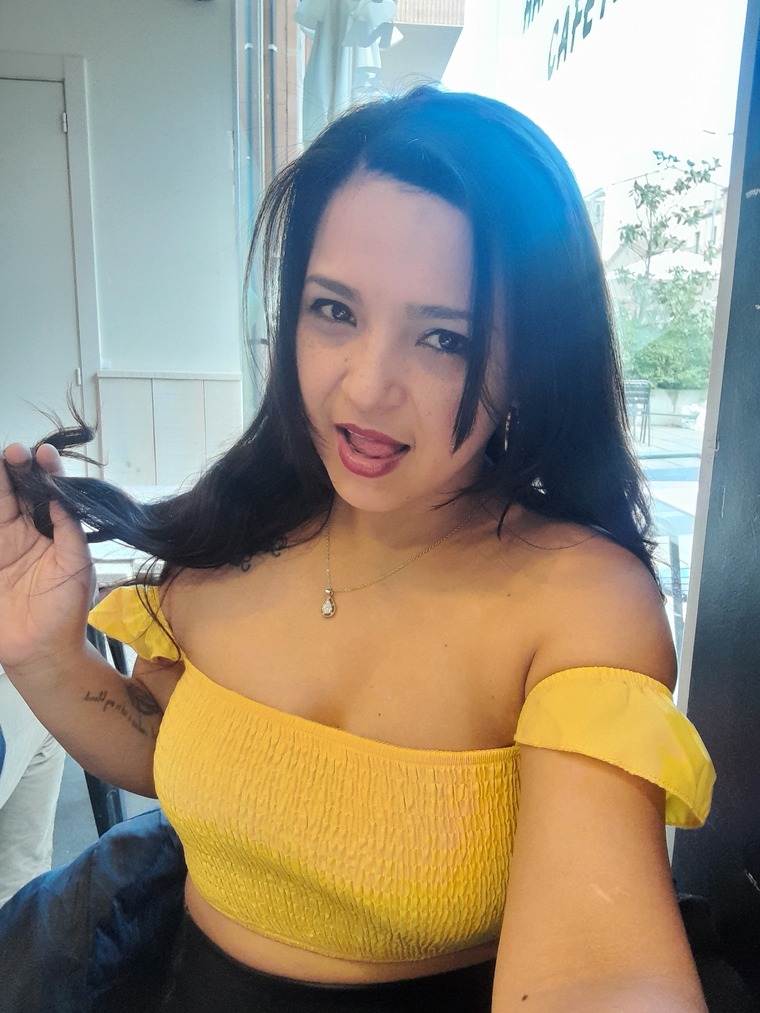 Karina Membreño banner image
