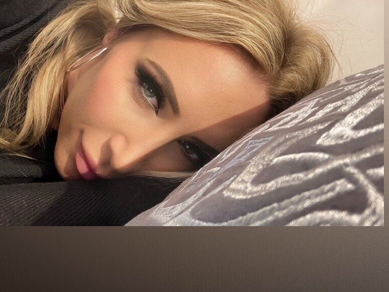 Karlie Simon cover image