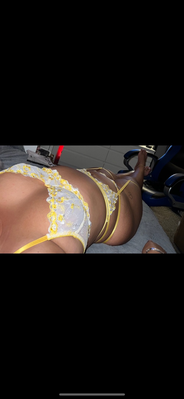 Katieelouisee cover image
