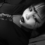 Kat 🧟‍♀️ avatar