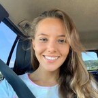 Katya Clover 🍀 natural beauty 💚 portrait