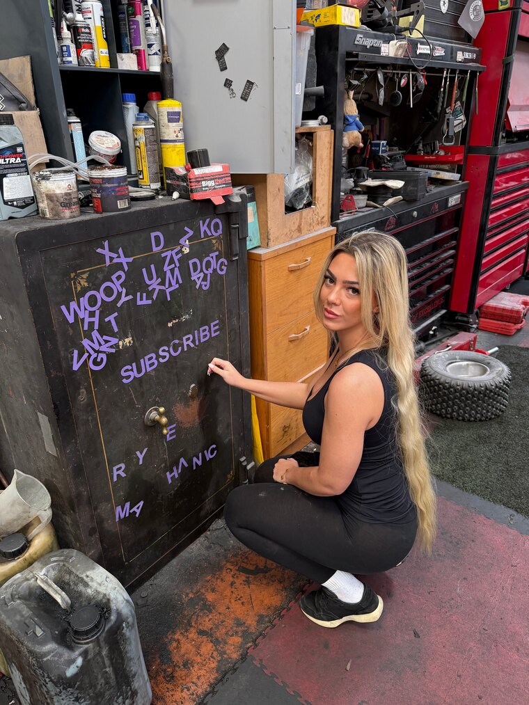 Kendalllll  🔧👩🏼‍🔧 cover image