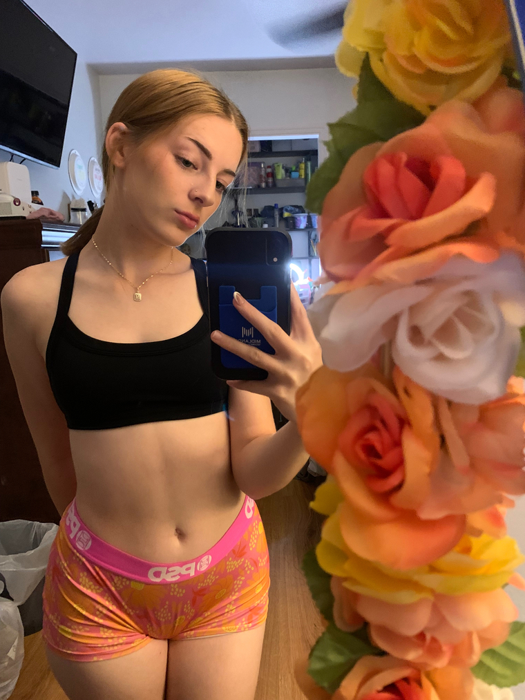 Kenzie ๐๐ banner image