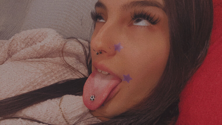 Kiki🔞 cover image