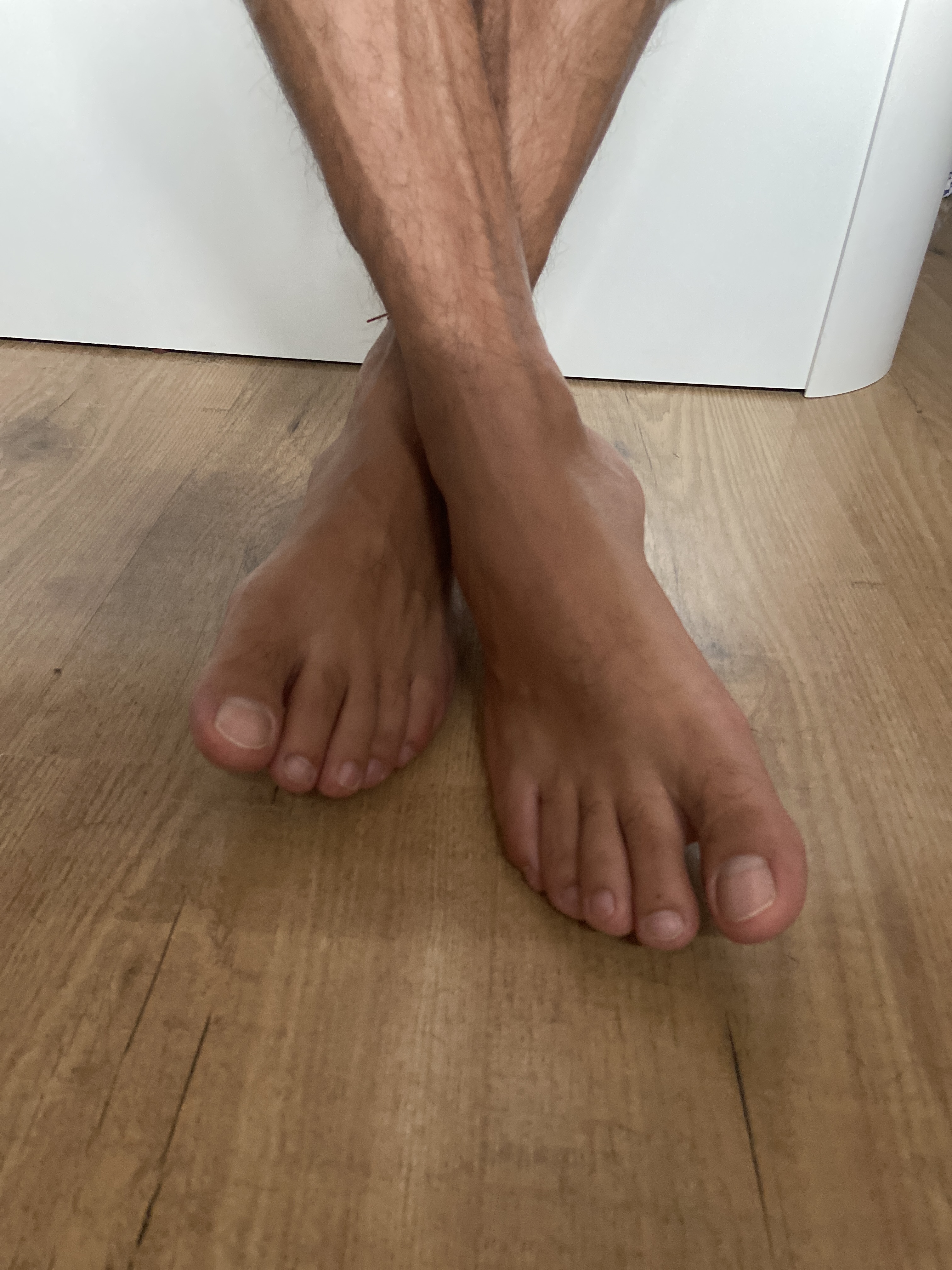 Come to see 🦶🏼 banner image