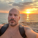Nudist lover avatar