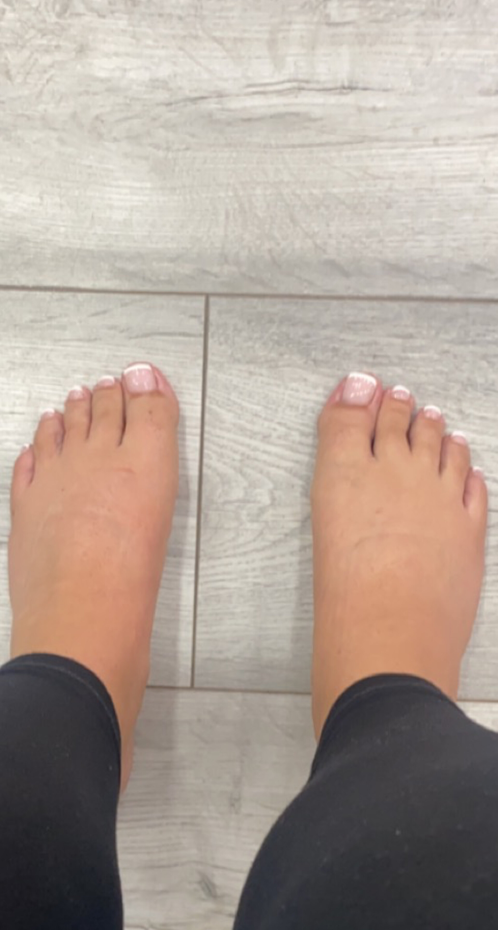 Kinky toes G x banner image