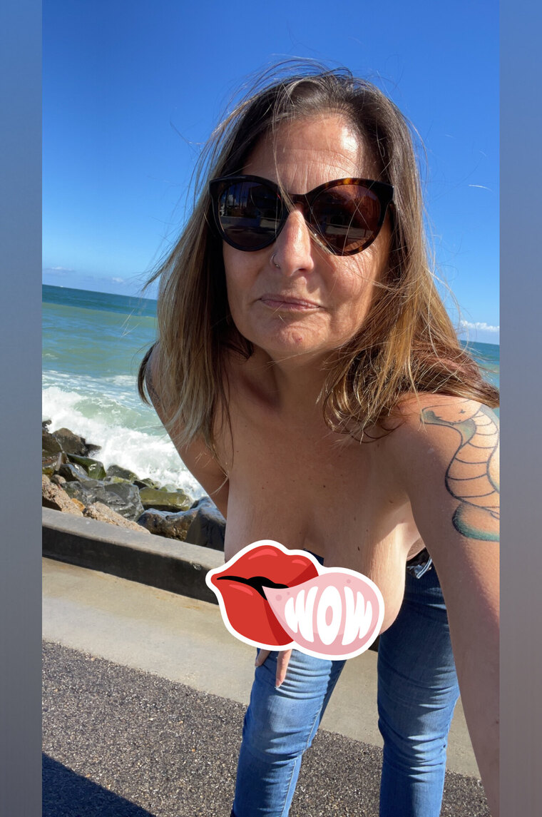 Kitty Tovar | Traveling Bounces banner image