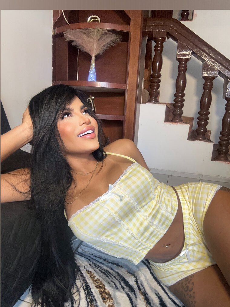 Sara Lopez banner image