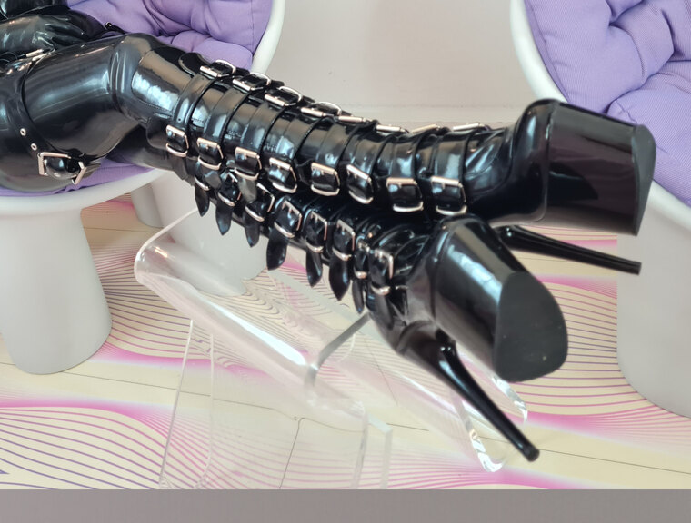 kittyklatsch banner image
