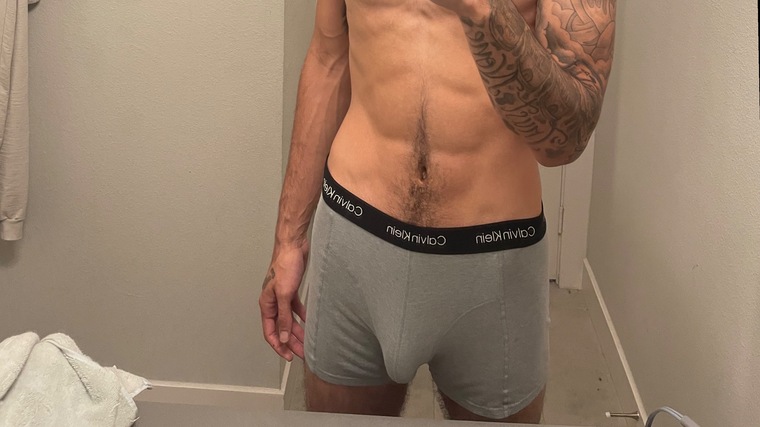 Benjamin 🦍 cover image