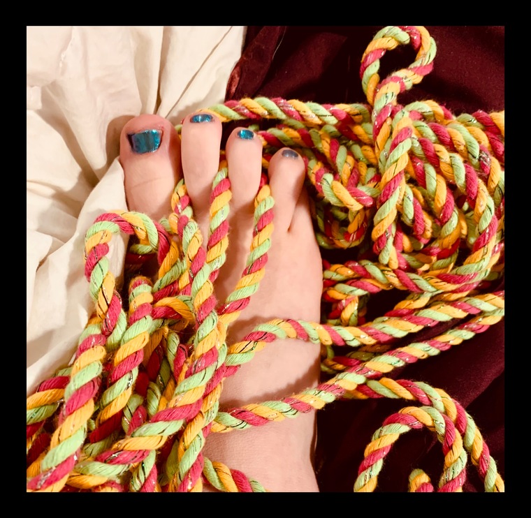 KnottedFeet cover image