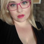 Krystelle Pink avatar