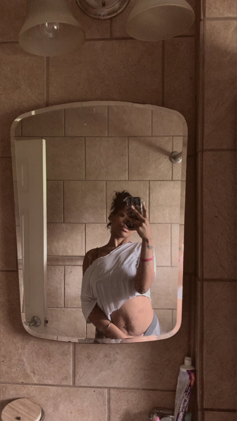 LAANA💋 cover image