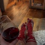 Obsessed with feet 😈 avatar