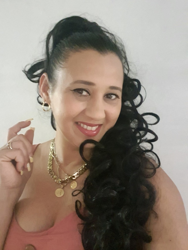 @Lachicadecuba cover image