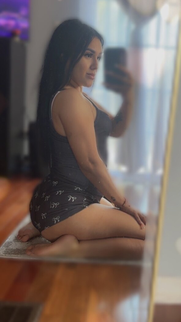 Itzel Silva banner image