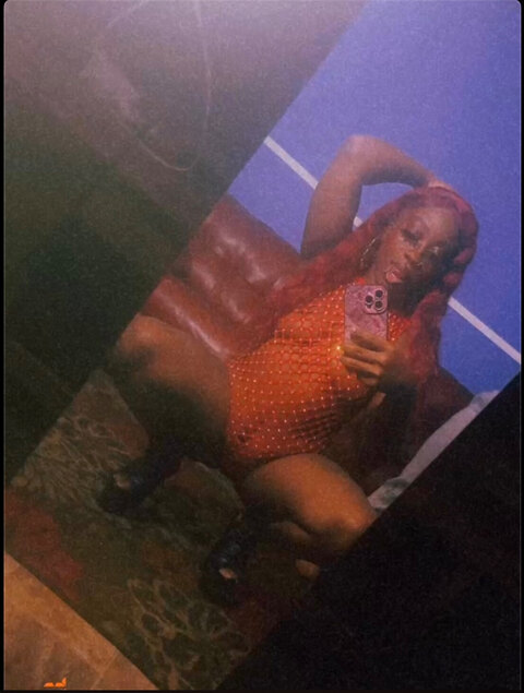 LADIIBEAUTII cover image