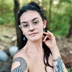Lady Ezmarelda avatar