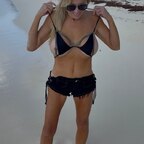 Lady In Shades—Exhibitionist Next Door avatar