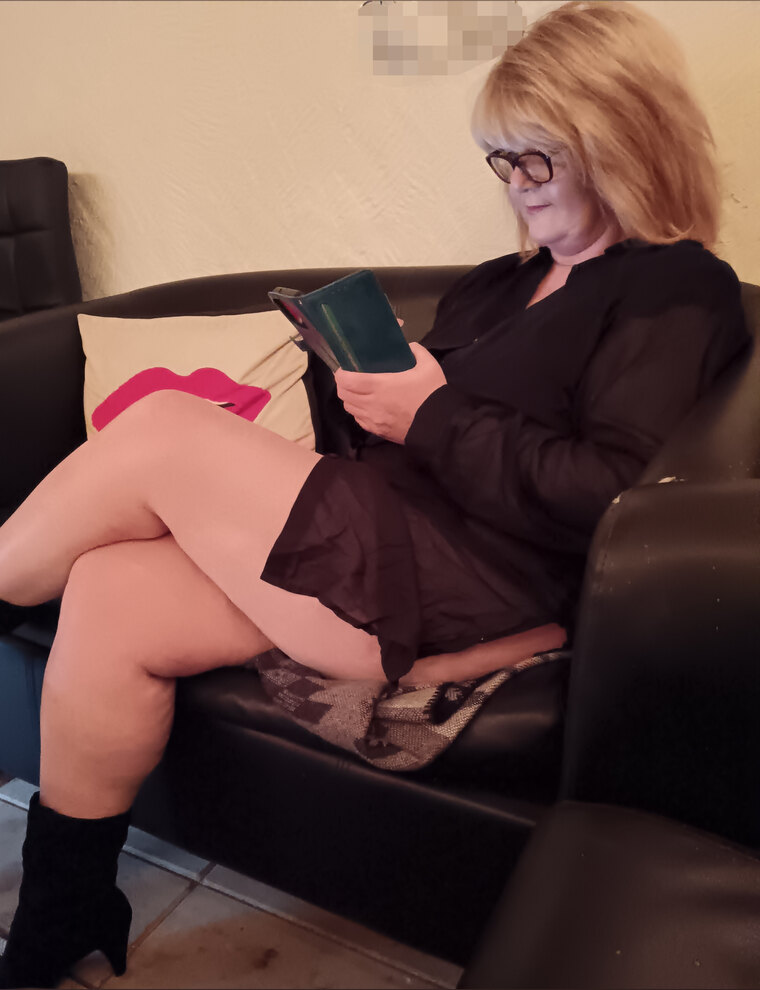 Lady Lesley cover image