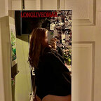 Lalaloves420🍒 avatar