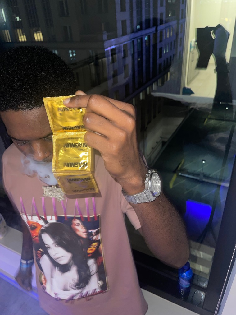 L Eazy🖤 banner image