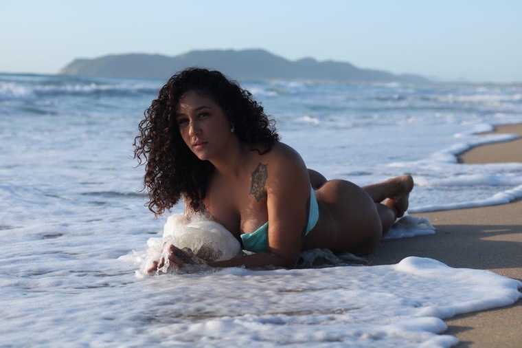 Lana Borges banner image