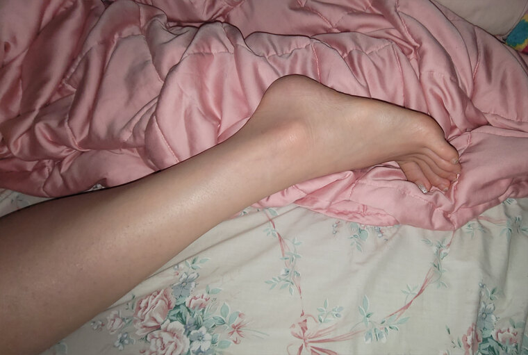 Lana's Asian Feet👠 cover image