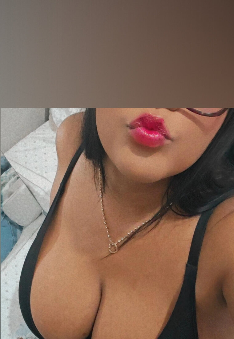 Laura Robledo banner image