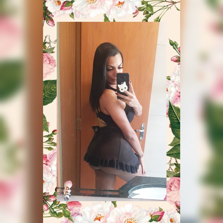 🔥Lara Ferrari🔥 cover image